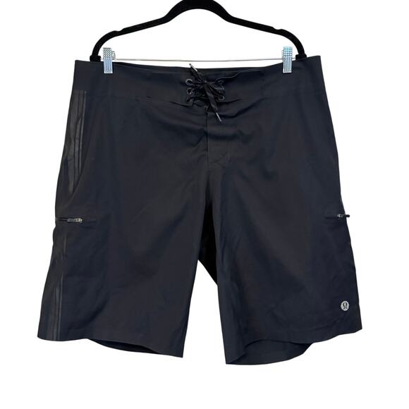 Lululemon Board Shorts Mens 40 Black Lace Beach Summer Surf Swim Trunks Athletic - Picture 1 of 8
